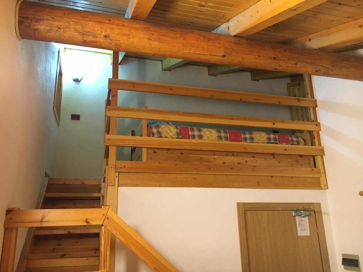 Hotel Le Pinete Пьяццаторре Экстерьер фото